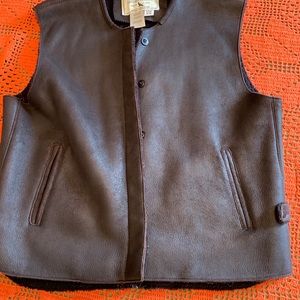 Eddie Bauer Jackets & Coats - 100% sheepskin vest Eddie Bauer Jackets & Coats - 100% sheepskin vest